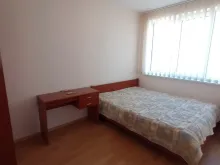 окна в спальне