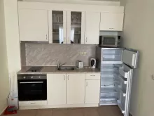 холодильник и кухня