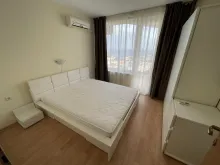 меблированная спальня