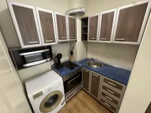 мини-кухня, стиральная машина