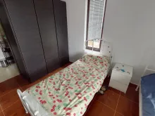 2 отдельные кровати в спальне