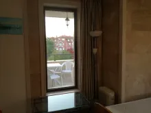 Выход на террасу из комнаты