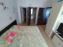 кровать, шкаф