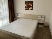 Двухспальная кровать