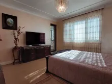 Меблированная спальня