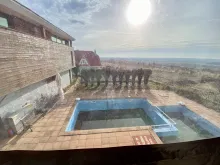 Вид на бассейн