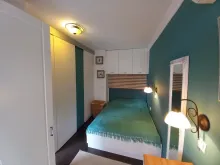 Двуспальная кровать
