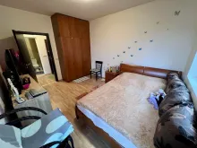двуспальная кровать