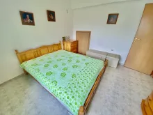 Двухспальная кровать