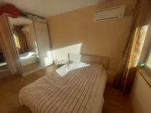 Гардероб и кровать