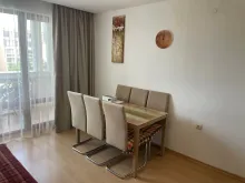Стол со стульями