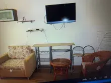 Телевизор и мебель