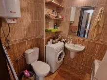 Стиральная машина в ванной комнате