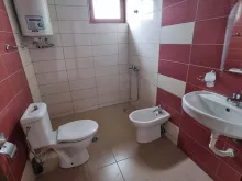 ванная комната с туалетом