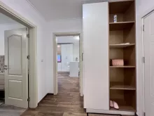 Шкаф в коридоре