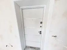 двери