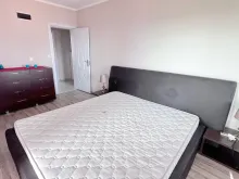 меблированная спальня