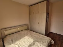 Шкаф и кровать