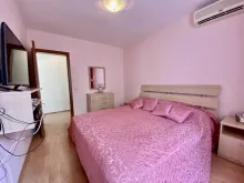 Двухспальная кровать