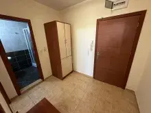 Шкаф в прихожей