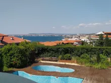 Панорамный вид на море из террасы квартиры