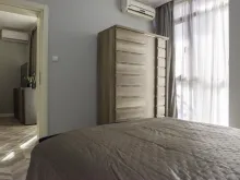 гардероб и кровать