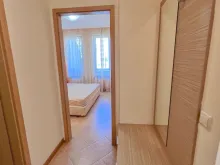 Прихожая со шкафом