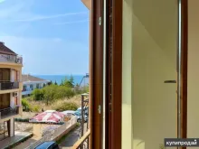 частичный вид на море