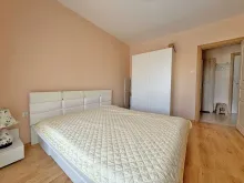 Двухспальная кровать