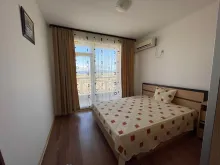 Двуспальная кровать