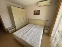 гардероб и кровать