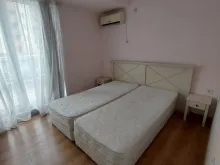 Кровать в спальне