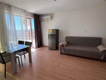 Диван