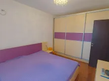 Шкаф и кровать