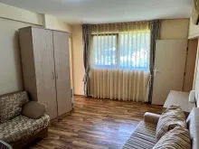 Окно в гостиной