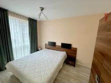 Двухспальная кровать