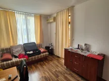 гостинная с мебелью