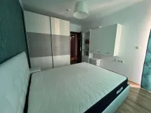 двухспальная кровать
