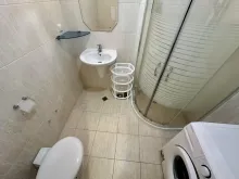 душевая кабина в ванной комнате