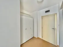 Прихожая и шкаф