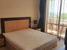 двухспальная кровать