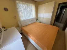 Двуспальная кровать