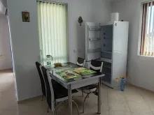 Обеденный стол