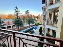 Ведь на бассейн из террасы квартиры