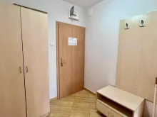 Вешалки прихожей