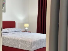 Кровать во второй спальне