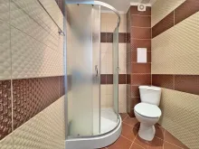 Душевая кабина в ванной