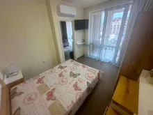 Окно в спальне