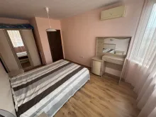 Меблированная спальня