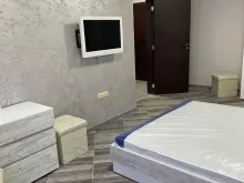 мебель и бытовая техника в спальне